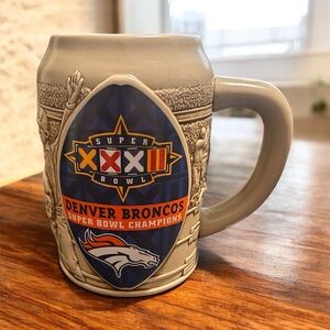 Vintage 1998 NFL Denver Broncos Super Bowl XXXII Champions Porcelain Stein Mug